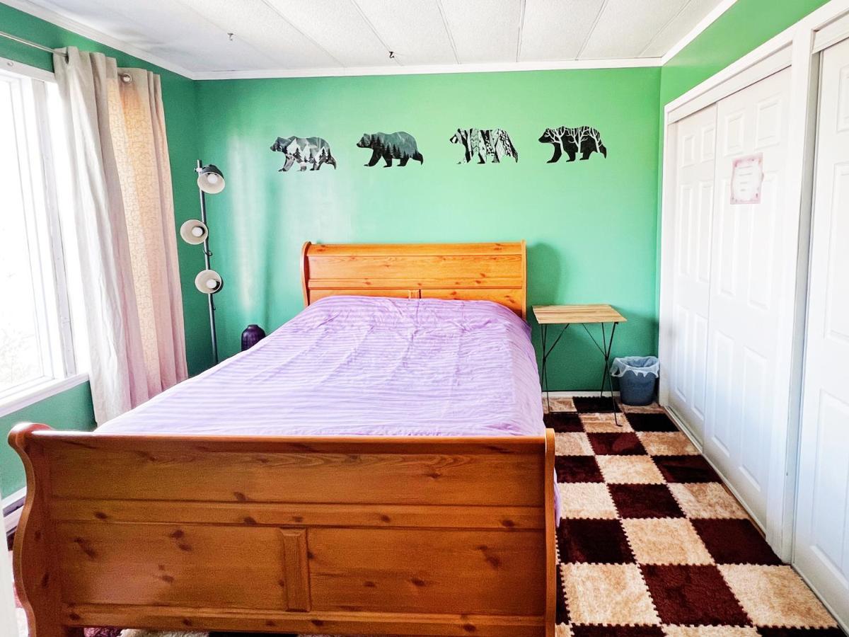 צ'רצ'יל Sarah'S Dreamhouse B&B מראה חיצוני תמונה